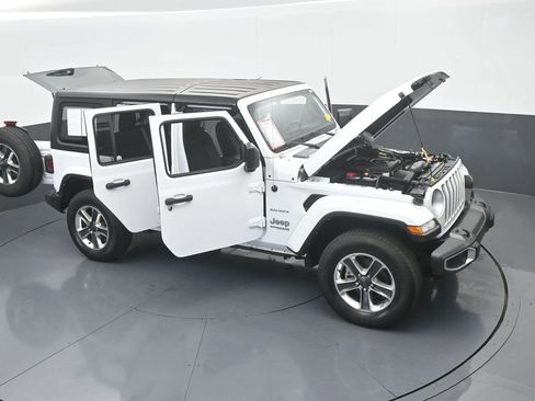 Used 2022 Jeep Wrangler Unlimited Sahara image 72