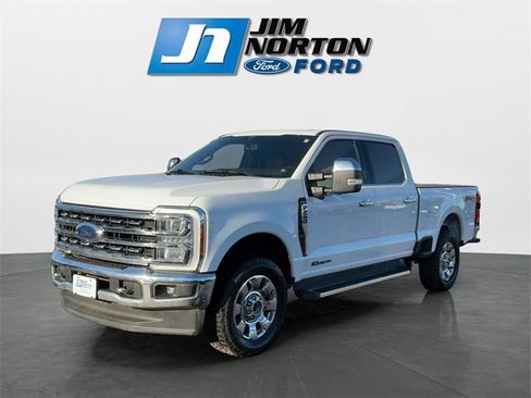 Used 2023 Ford F250 Lariat w/ Chrome Package image 7