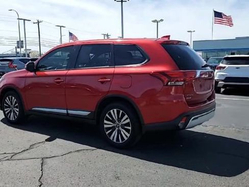 Used 2019 Mitsubishi Outlander SE FWD image 6
