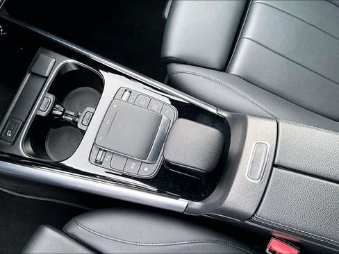 Used 2023 Mercedes-Benz GLA 250 4MATIC image 17