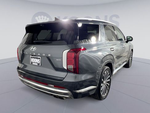 Used 2023 Hyundai Palisade Calligraphy image 7
