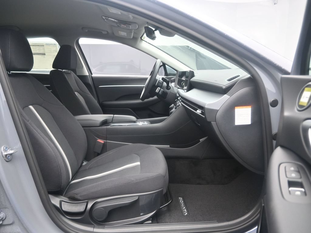 New 2026 Hyundai Sonata Blue FWD image 31