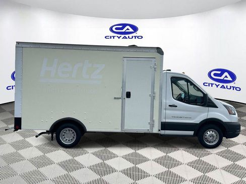 Used 2022 Ford Transit 350 DRW RWD image 2