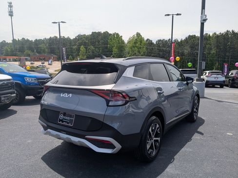 Used 2025 Kia Sportage EX w/ Premium Package FWD image 5