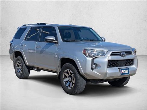 Used 2021 Toyota 4Runner SR5 image 3