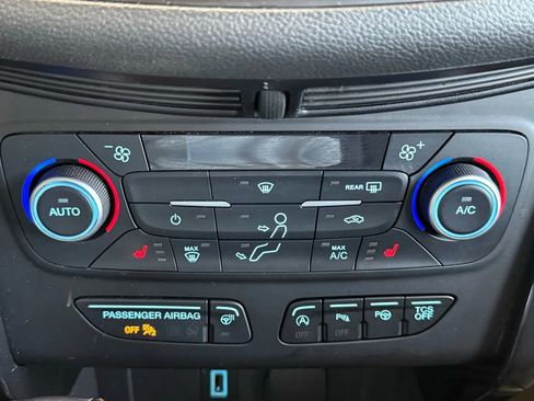 Used 2018 Ford Escape Titanium AWD/4WD image 18