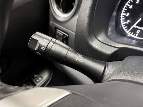 Used 2015 Nissan Versa Note SV image 29