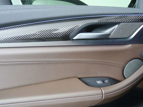 Certified 2024 BMW X4 M40i w/ Premium Package image 16