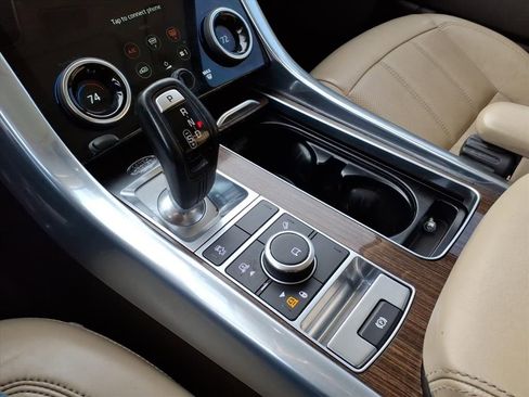 Used 2020 Land Rover Range Rover Sport HSE image 22