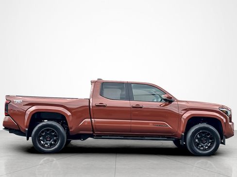 Certified 2025 Toyota Tacoma TRD Sport w/ TRD Sport Premium Package AWD/4WD image 6