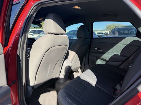 Used 2021 Hyundai Elantra SEL w/ Convenience Package image 23