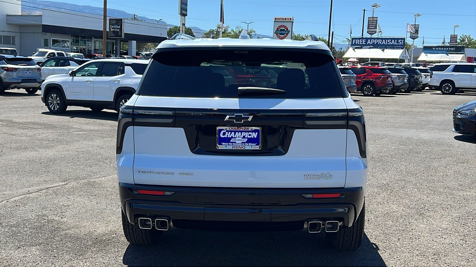 New 2026 Chevrolet Traverse High Country w/ LPO, Floor Liner Package AWD/4WD image 6