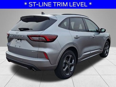 Certified 2023 Ford Escape ST-Line w/ Tech Pack #1 AWD/4WD image 4