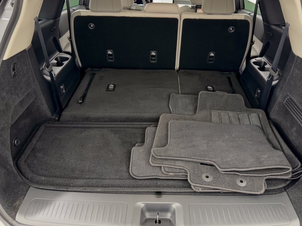 Used 2026 INFINITI QX60 Luxe w/ Family Package FWD image 28