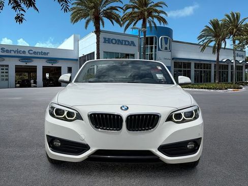 Used 2018 BMW 230i Convertible RWD image 3