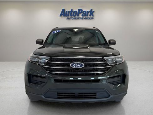Used 2023 Ford Explorer XLT w/ Class IV Trailer Tow Package AWD/4WD image 2