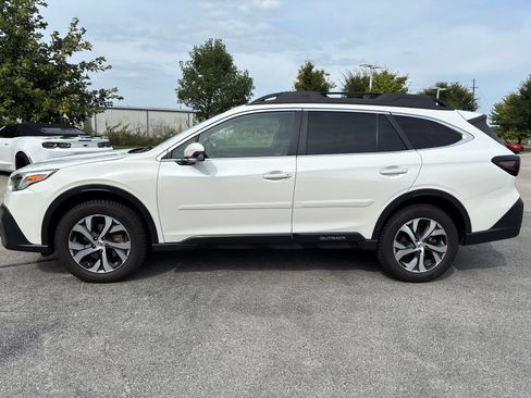 Used 2022 Subaru Outback Limited XT AWD/4WD image 18