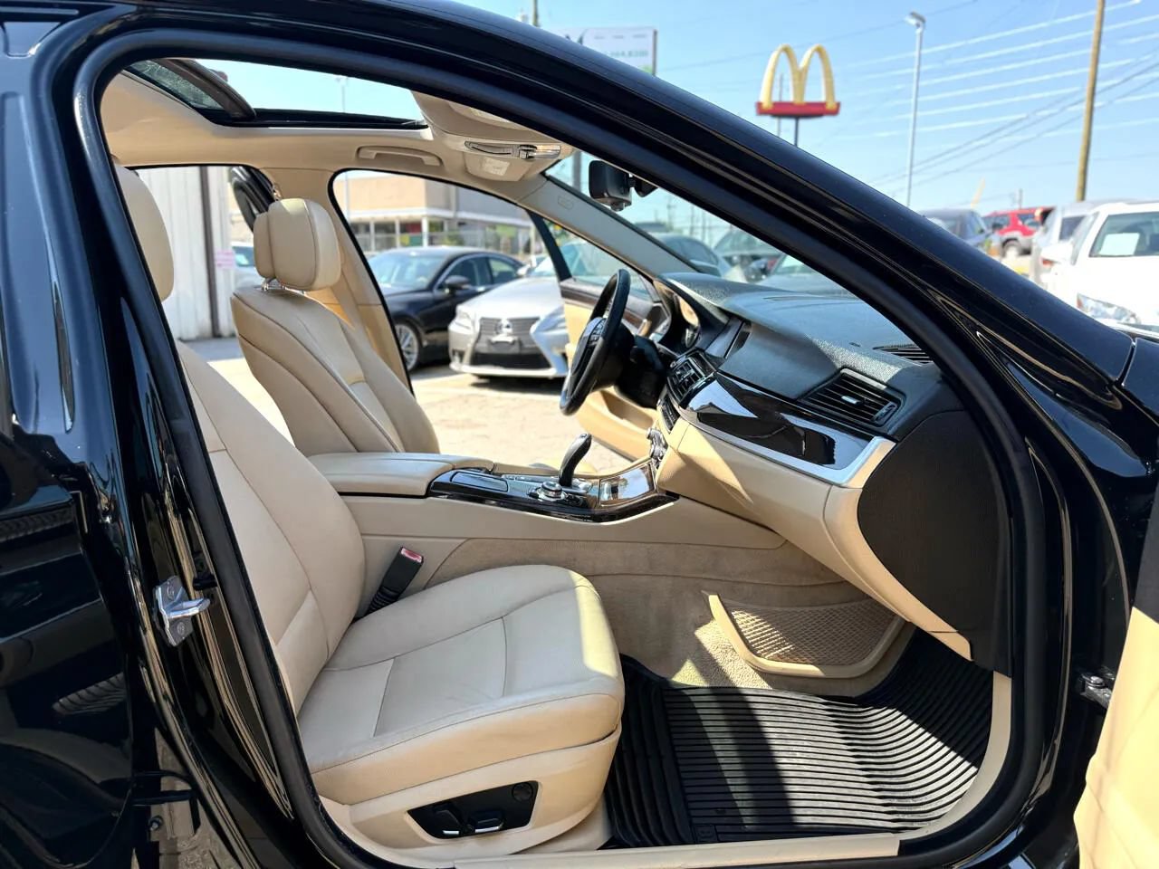 Used 2013 BMW 528i Sedan RWD image 2