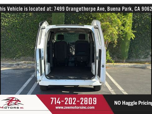 Used 2017 Nissan NV200 SV w/ Technology Package FWD image 16
