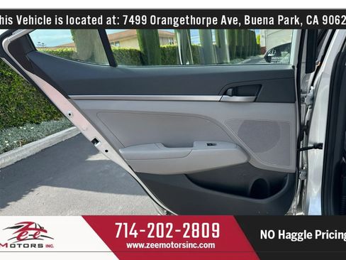 Used 2018 Hyundai Elantra SE FWD image 42
