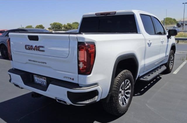 Used 2023 GMC Sierra 1500 AT4 w/ AT4 Premium Package AWD/4WD image 5