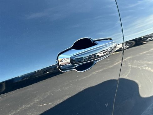 New 2026 Buick Enclave Avenir w/ Super Cruise Package image 13