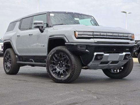 New 2025 GMC Hummer EV 2X image 2