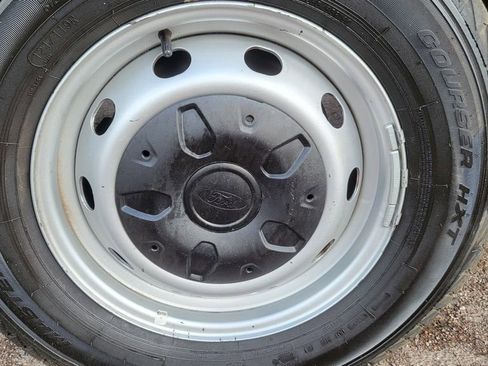 Used 2024 Ford Transit 250 148 High Roof Extended image 13