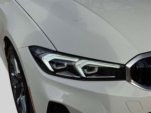 Certified 2025 BMW 330i xDrive 330i xDrive w/ Convenience Package image 7