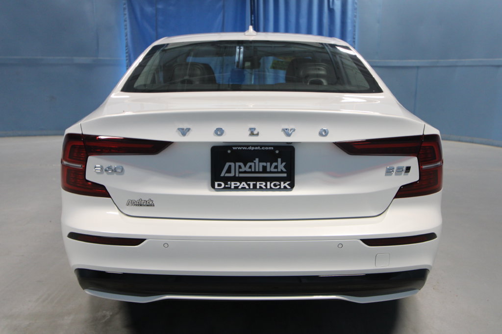 Used 2024 Volvo S60 B5 Plus AWD/4WD image 27