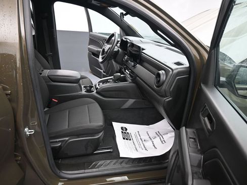 Used 2023 Chevrolet Colorado Trail Boss image 23