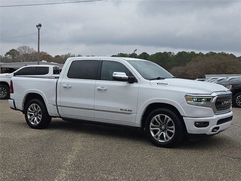 Used 2023 RAM 1500 Limited w/ Body Color Bumper Group AWD/4WD image 10