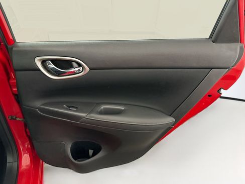 Used 2019 Nissan Sentra SV image 30