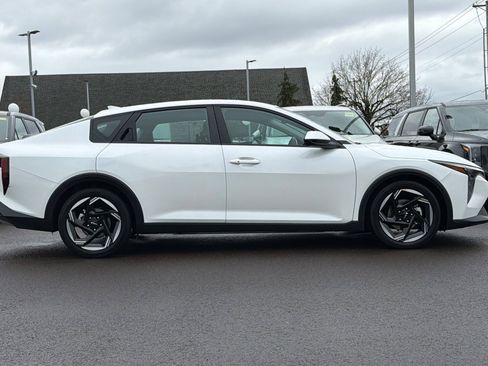 Certified 2025 Kia K4 EX image 3