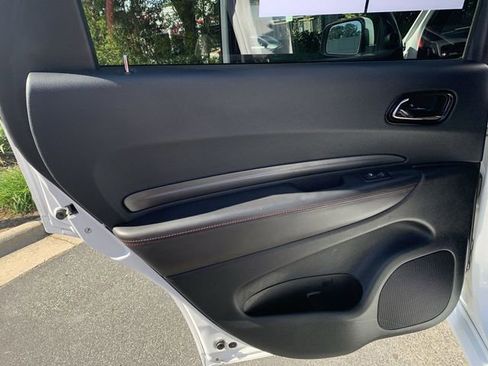 Used 2022 Dodge Durango R/T RWD image 15