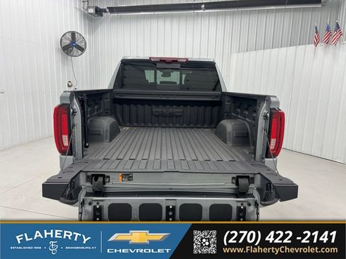 Used 2025 GMC Sierra 1500 AT4 w/ AT4 Premium Package AWD/4WD image 20