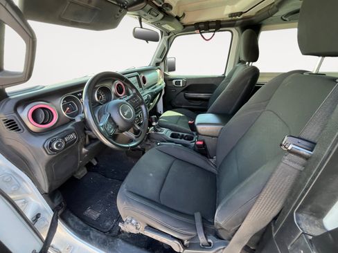 Used 2020 Jeep Wrangler Sport AWD/4WD image 16