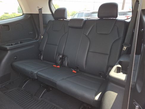 Certified 2024 Kia Telluride LX AWD/4WD image 11