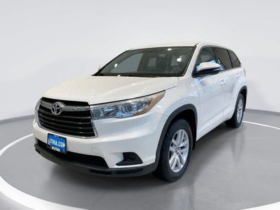 Used 2016 Toyota Highlander LE