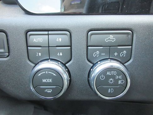 New 2026 GMC Sierra 3500 SLE w/ SLE Value Package AWD/4WD image 16