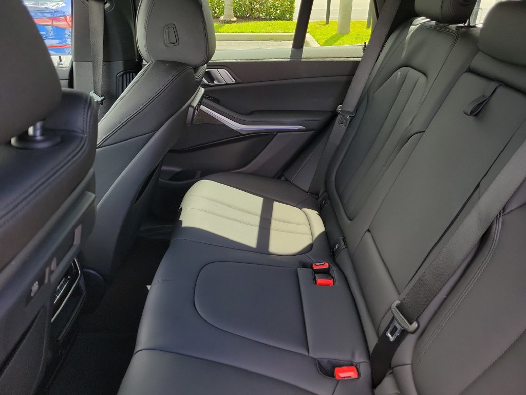 Used 2022 BMW X5 sDrive40i w/ Premium Package RWD image 26