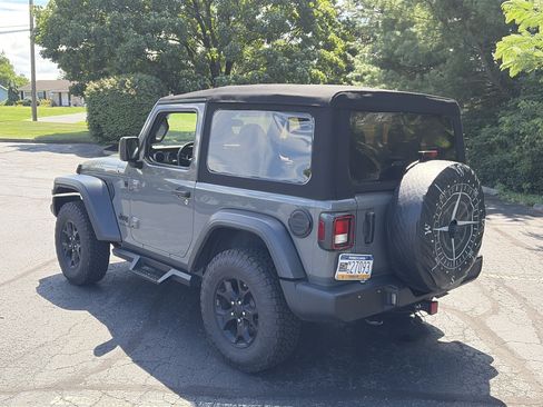Used 2020 Jeep Wrangler Sport AWD/4WD image 7