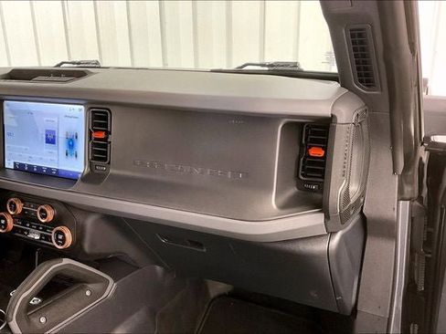 Used 2024 Ford Bronco Big Bend image 17