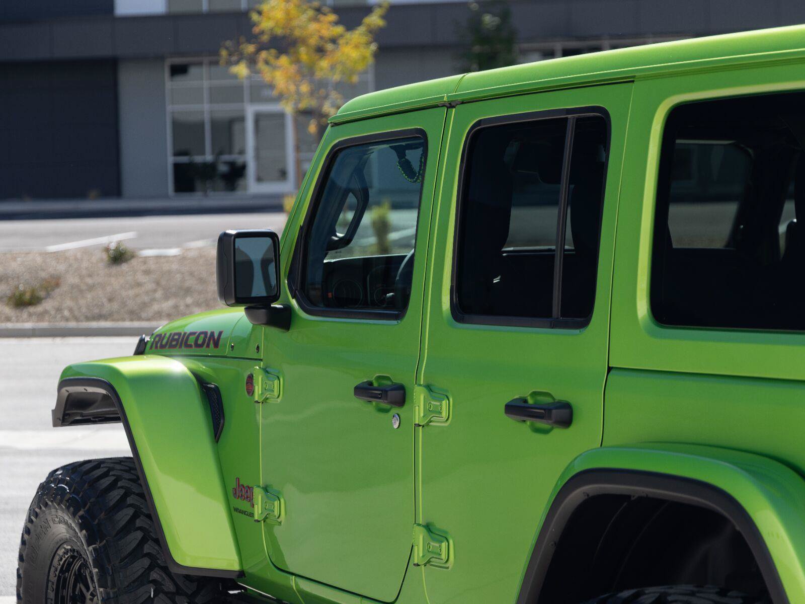 Used 2025 Jeep Wrangler Unlimited Rubicon w/ Safety Group AWD/4WD image 19