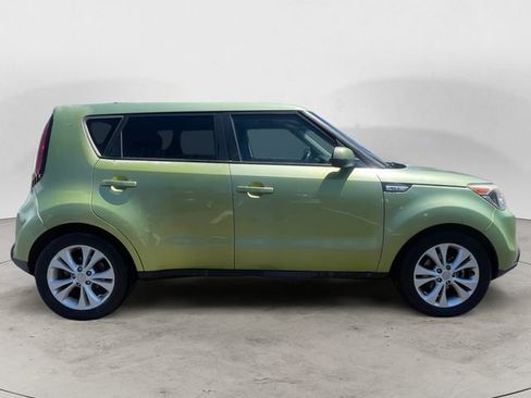 Used 2015 Kia Soul + FWD image 6