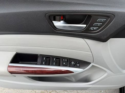 Used 2016 Acura TLX V6 image 13