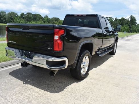 Used 2020 Chevrolet Silverado 2500 LTZ w/ LTZ Premium Package AWD/4WD image 4