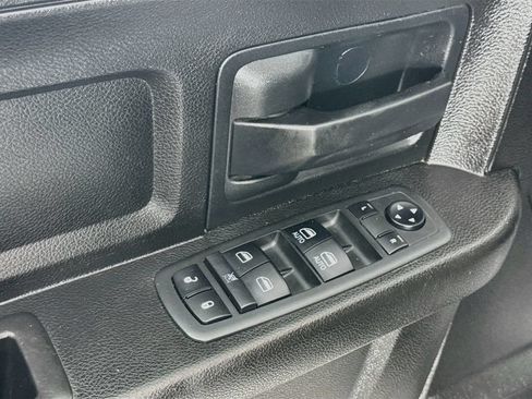 Used 2019 RAM 1500 Tradesman AWD/4WD image 17