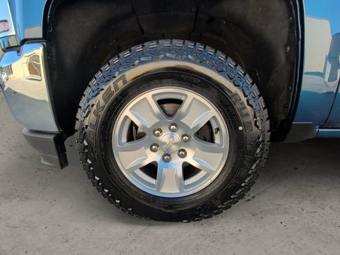 Used 2017 Chevrolet Silverado 1500 LT w/ All Star Edition AWD/4WD image 11