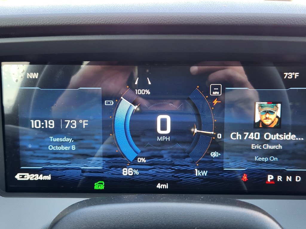 New 2027 Chevrolet Bolt RS w/ Technology Package FWD image 20